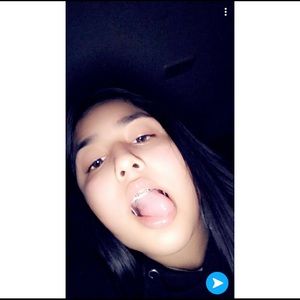 Meet your Posher, Cassandra